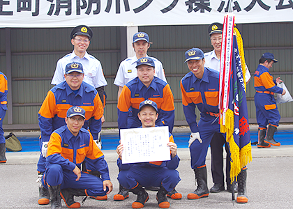 小型ポンプの部優勝チーム第1分団第3班Bチーム写真