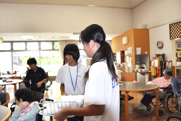 中学生職場体験のようす